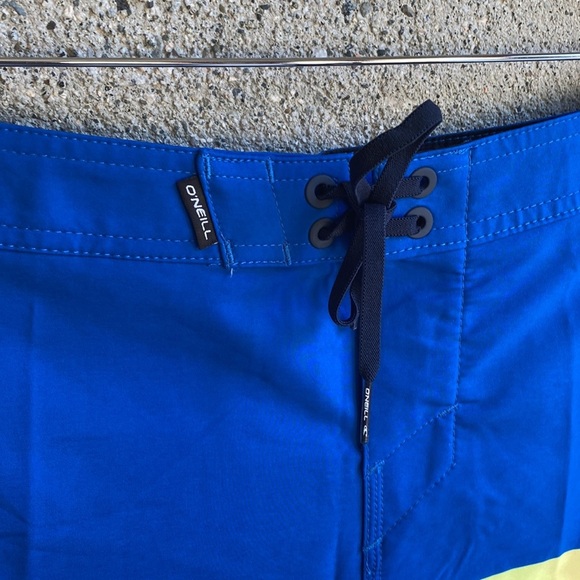 NWT O’Neill Mens Hyperfreak 30” - Picture 2 of 9